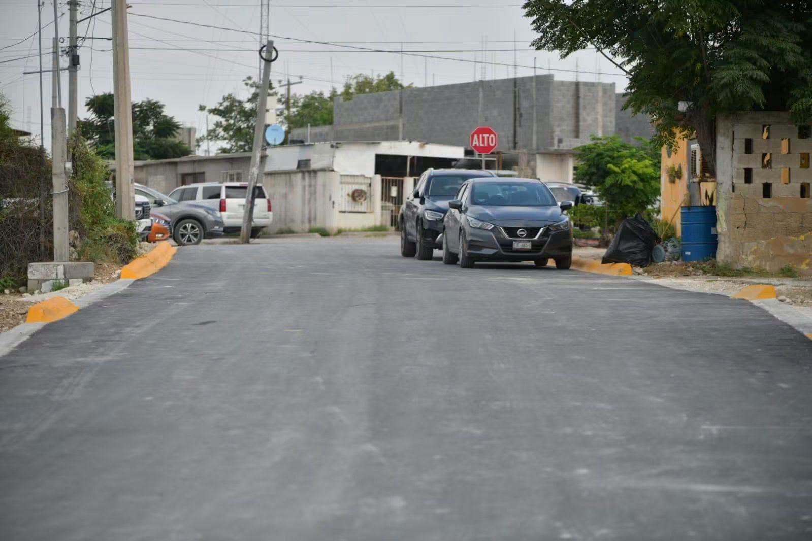 ALCALDE EMILIO DE HOYOS ENTREGA OBRA DE PAVIMENTACIÓN EN LA COLONIA FRANCISCO SARACHO