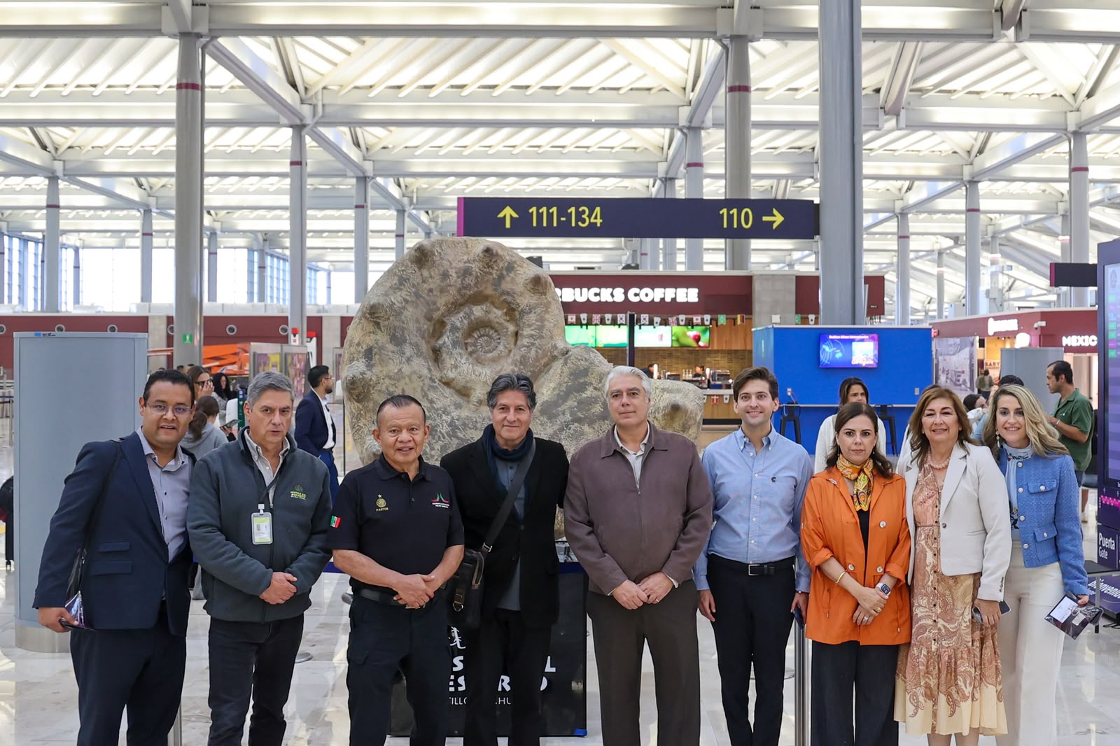 COAHUILA FORTALECE SU PROYECCIÓN NACIONAL E INTERNACIONAL CON LA INAUGURACIÓN DE LA EXPOSICIÓN "PASAJEROS DEL TIEMPO" EN EL AIFA