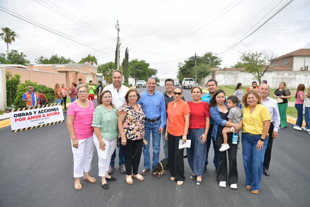 FORTALECE ALCALDE EMILIO DE HOYOS LA INFRAESTRUCTURA VIAL CON PAVIMENTACIÓN EN MAESTROS FEDERALES