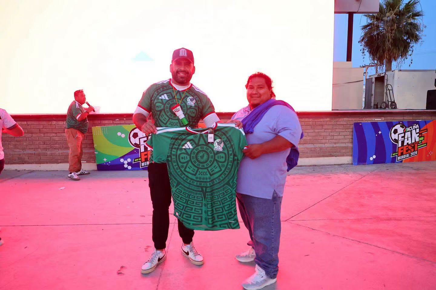 GOBIERNO MUNICIPAL REÚNE A ACUÑENSES PARA DISFRUTAR EL TERCER ENCUENTRO DE MÉXICO