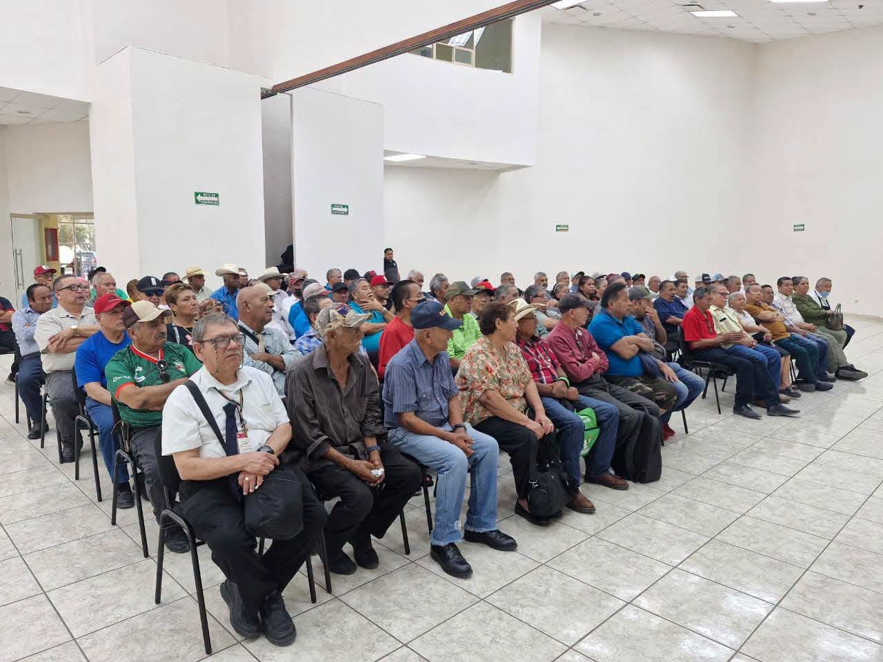 Informa DIF sobre los derechos de los adultos mayores