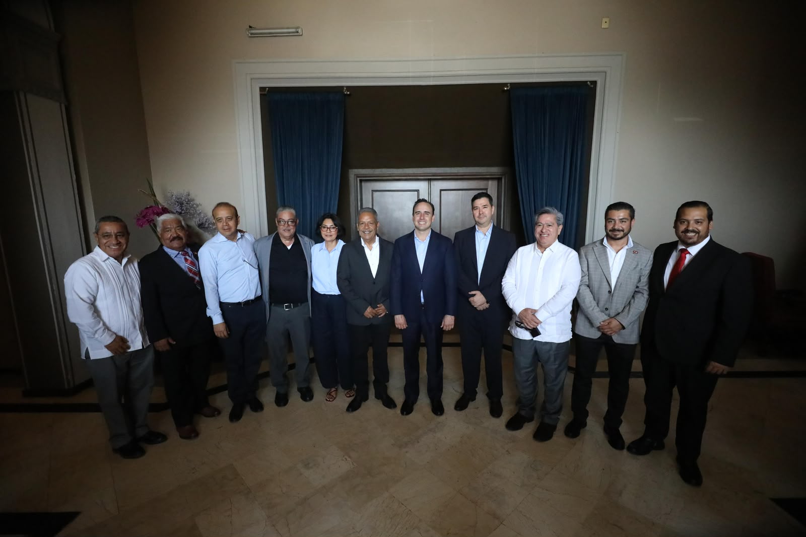 LA ESTABILIDAD LABORAL DE COAHUILA LA CONSTRUIMOS EN EQUIPO TODOS LOS DÍAS: MANOLO