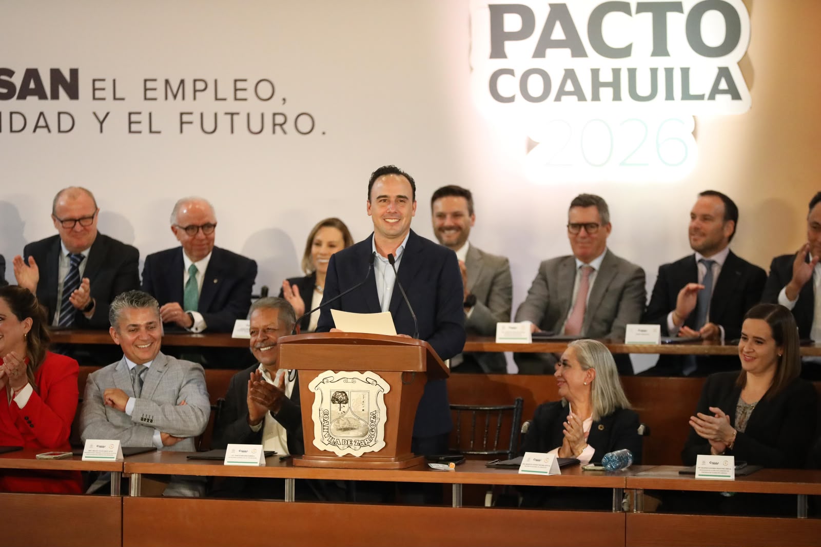 LA ESTABILIDAD LABORAL DE COAHUILA LA CONSTRUIMOS EN EQUIPO TODOS LOS DÍAS: MANOLO
