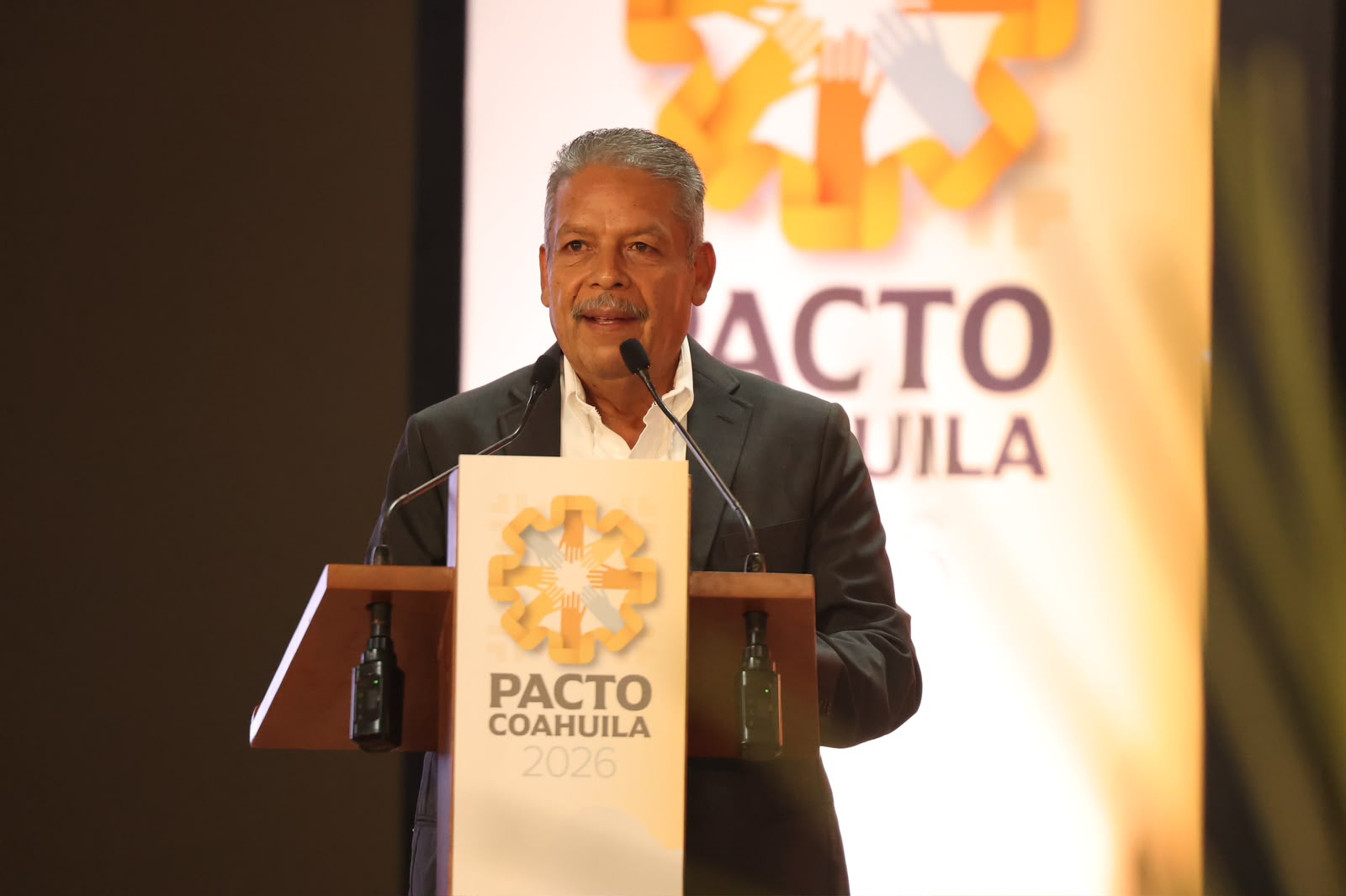 LA ESTABILIDAD LABORAL DE COAHUILA LA CONSTRUIMOS EN EQUIPO TODOS LOS DÍAS: MANOLO