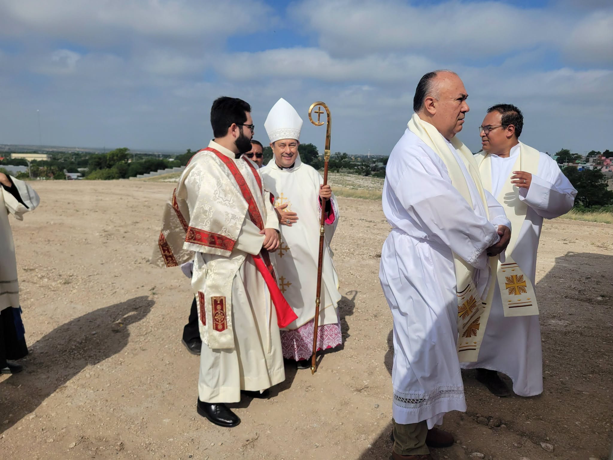 La iglesia católica toca las puertas de las maquiladoras para llevar la palabra de Dios