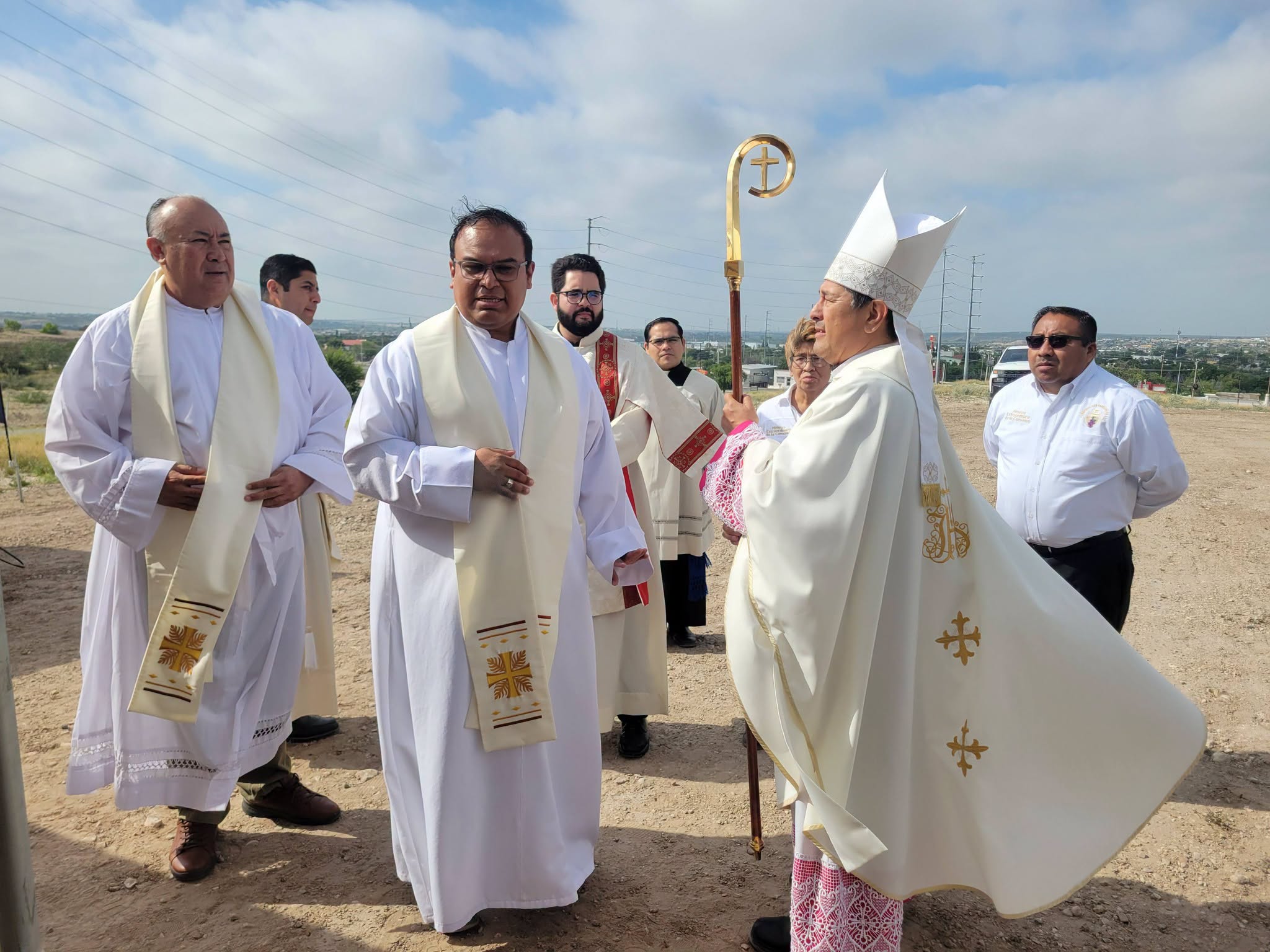 La iglesia católica toca las puertas de las maquiladoras para llevar la palabra de Dios