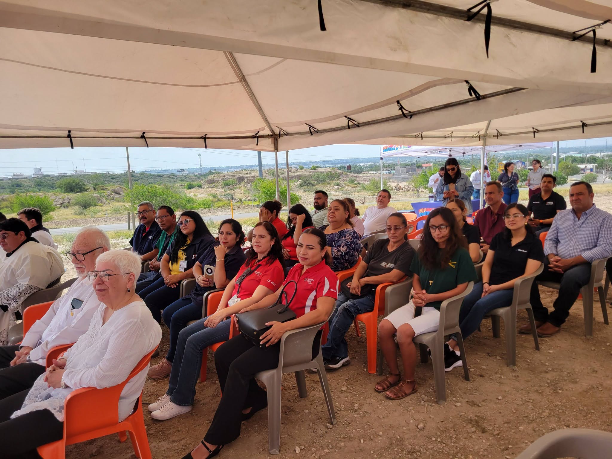 La iglesia católica toca las puertas de las maquiladoras para llevar la palabra de Dios