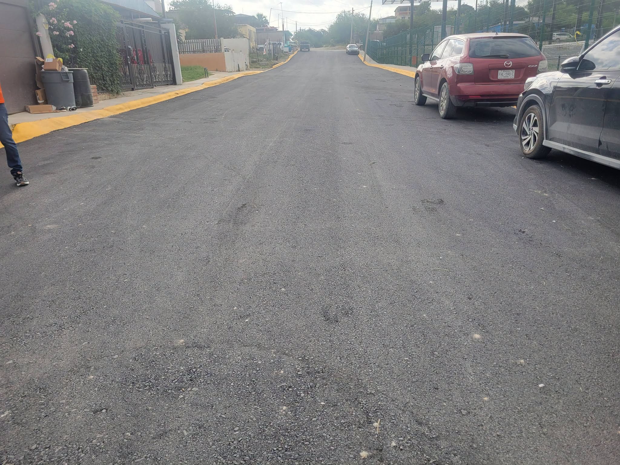 Lleva Emilio pavimentación a la Gámez Sumarán