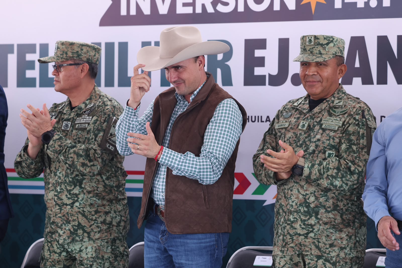 LLEVAMOS 18 CUARTELES NUEVOS PARA BLINDAR COAHUILA: MANOLO