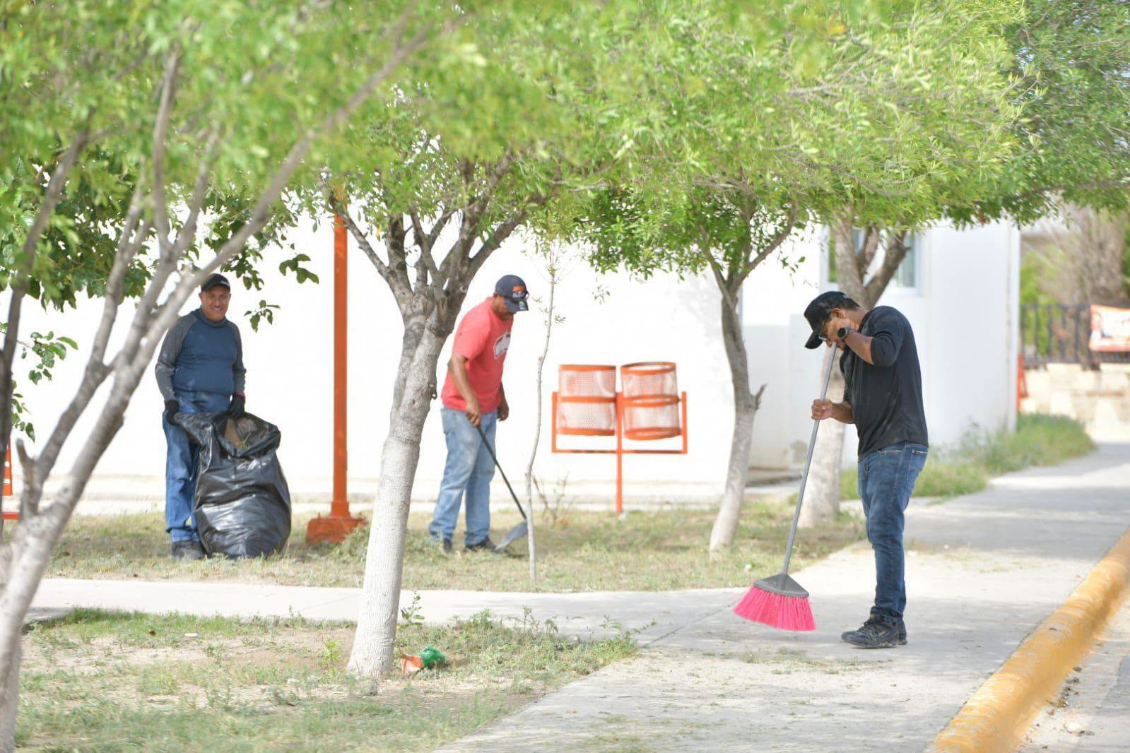 POR AMOR A MI PLAZA SIGUE SUMANDO ESFUERZOS POR UNA MEJOR CIUDAD