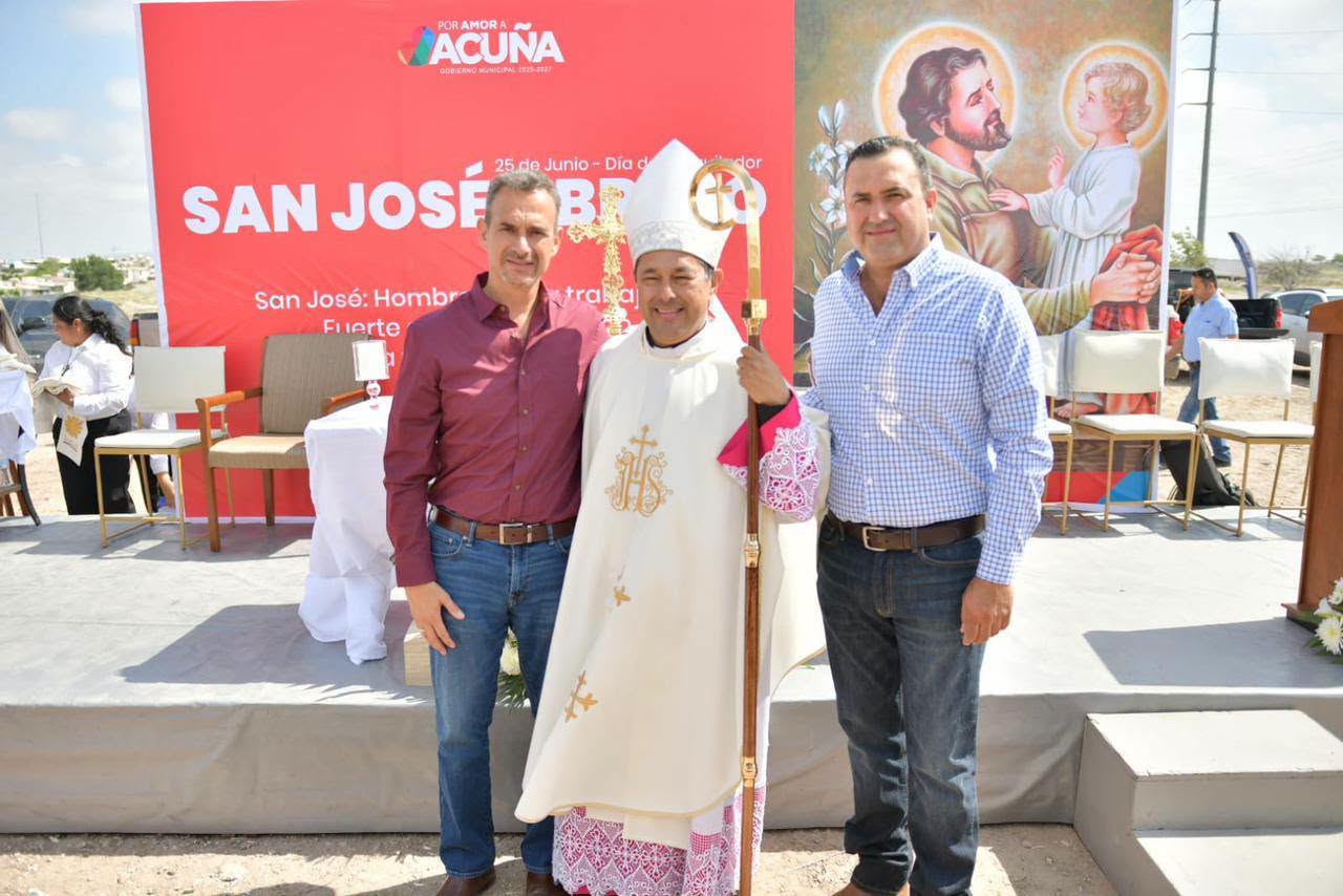 POR SEGUNDA VEZ CELEBRAN EN ACUÑA EL DÍA DEL MAQUILADOR
