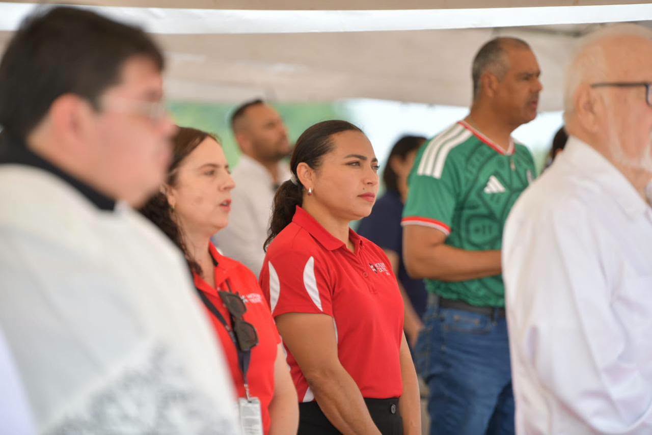 POR SEGUNDA VEZ CELEBRAN EN ACUÑA EL DÍA DEL MAQUILADOR