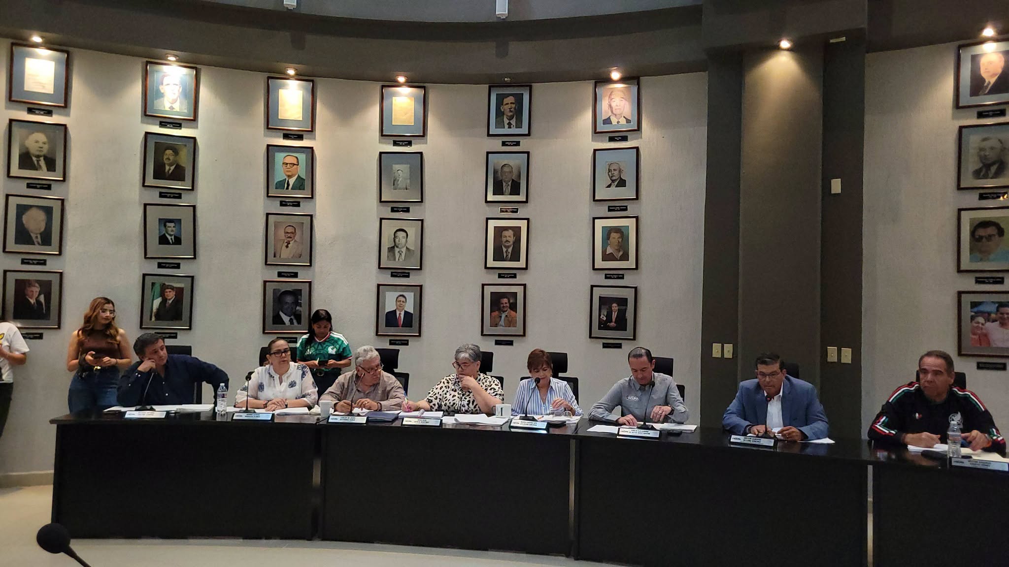 Preside el alcalde Lic Emilio De Hoyos Segunda Sesión Ordinaria de Cabildo del mes de Junio