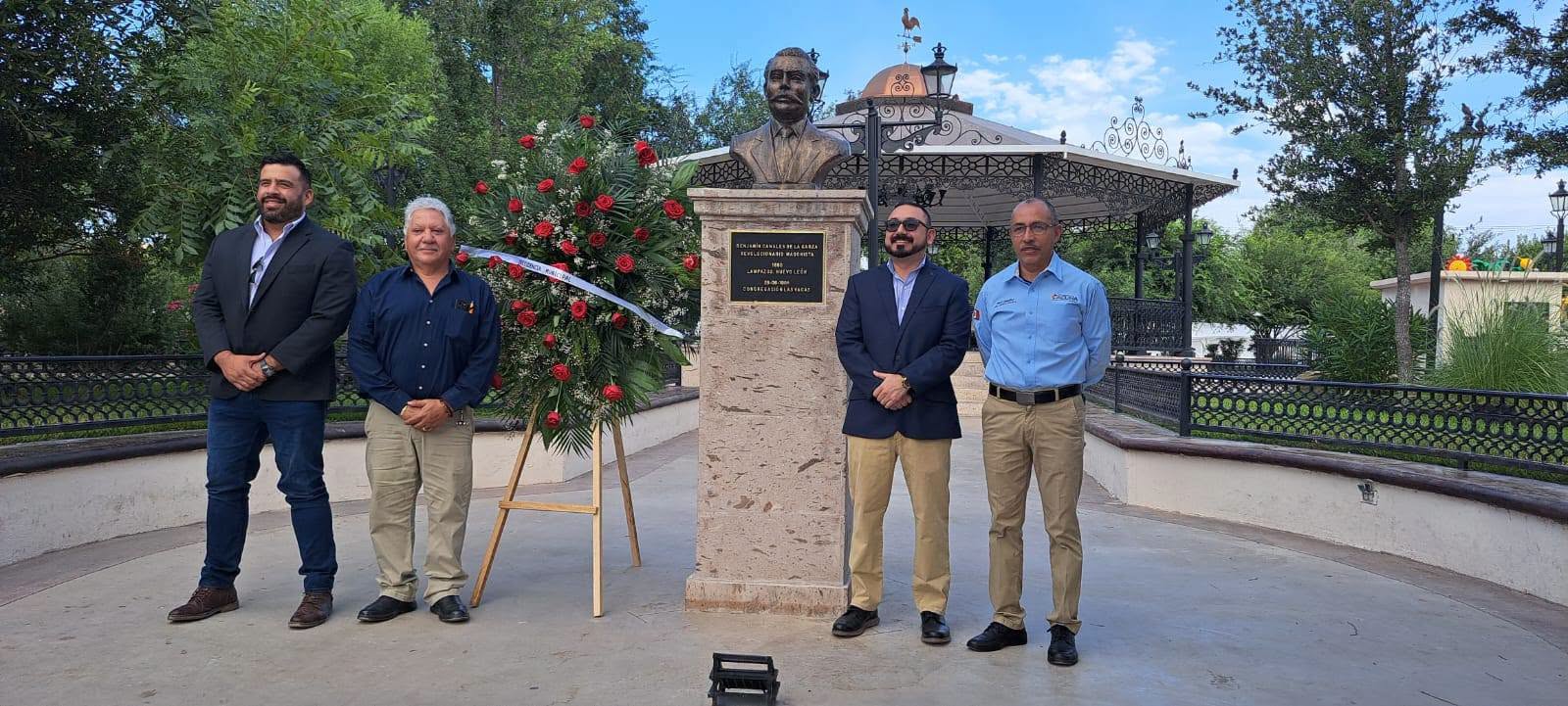 Realizan Guardia de Honor en el busto de Benjamín Canales