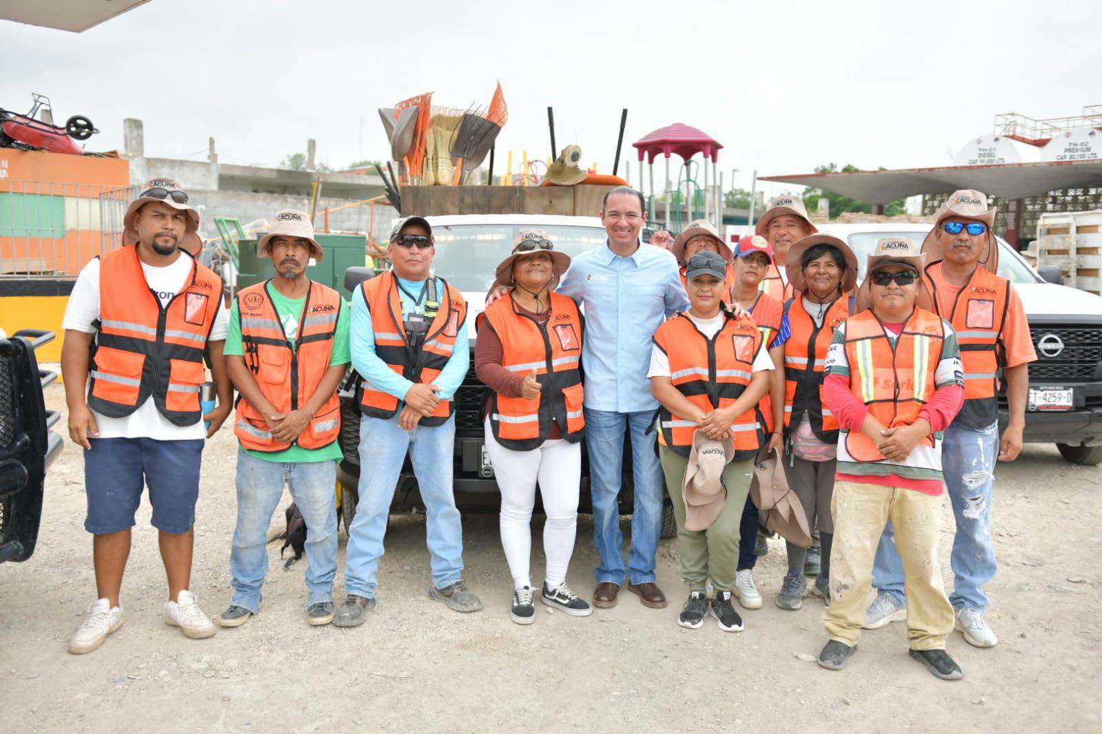 REFUERZA ALCALDE EMILIO DE HOYOS LAS LABORES DE IMAGEN URBANA CON NUEVO EQUIPAMIENTO PARA EL PROGRAMA "ACUÑA TE QUIERO"