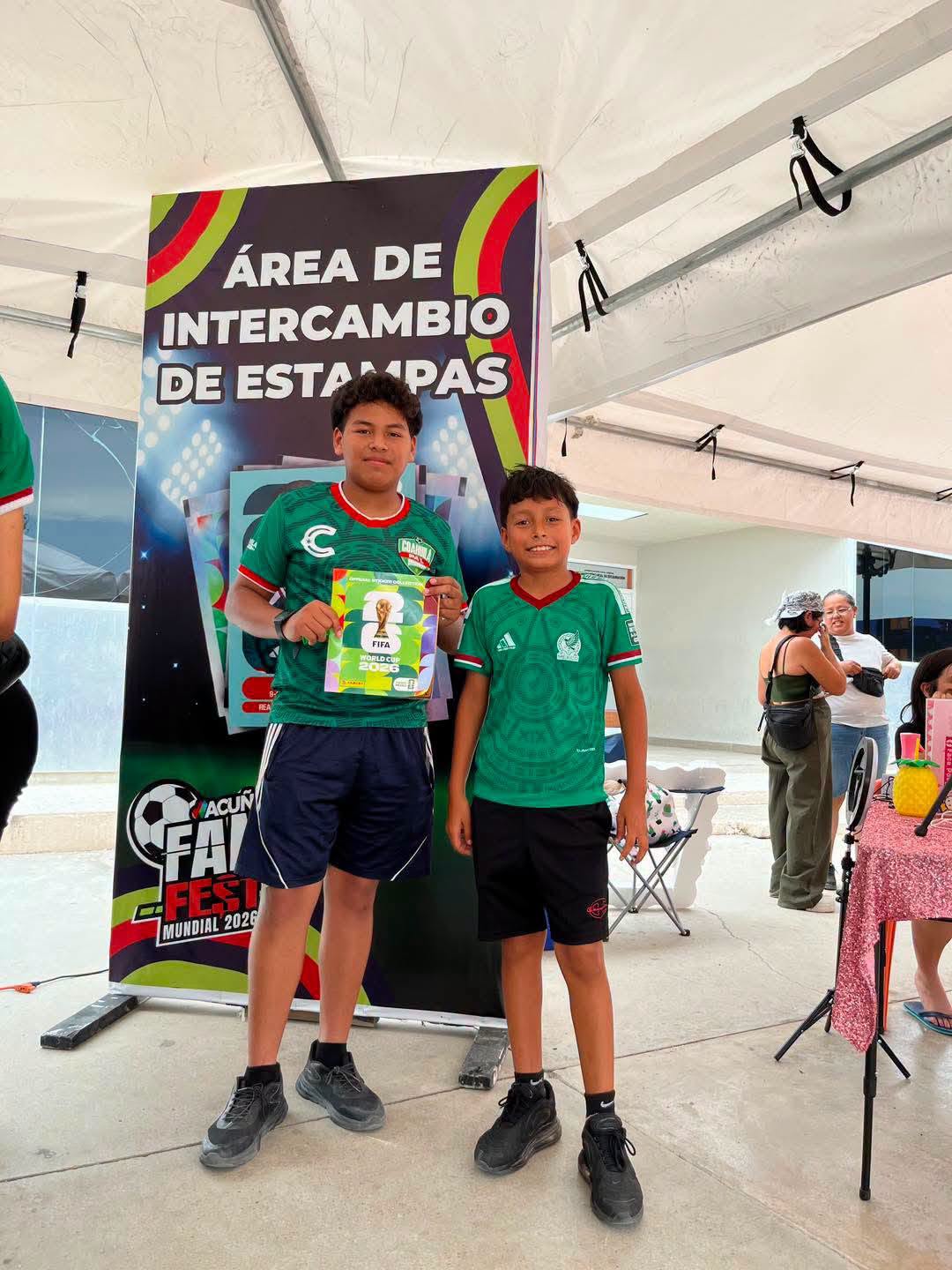VIVEN ACUÑENSES UNA FIESTA TRICOLOR EN EL CORAZÓN DE ACUÑA