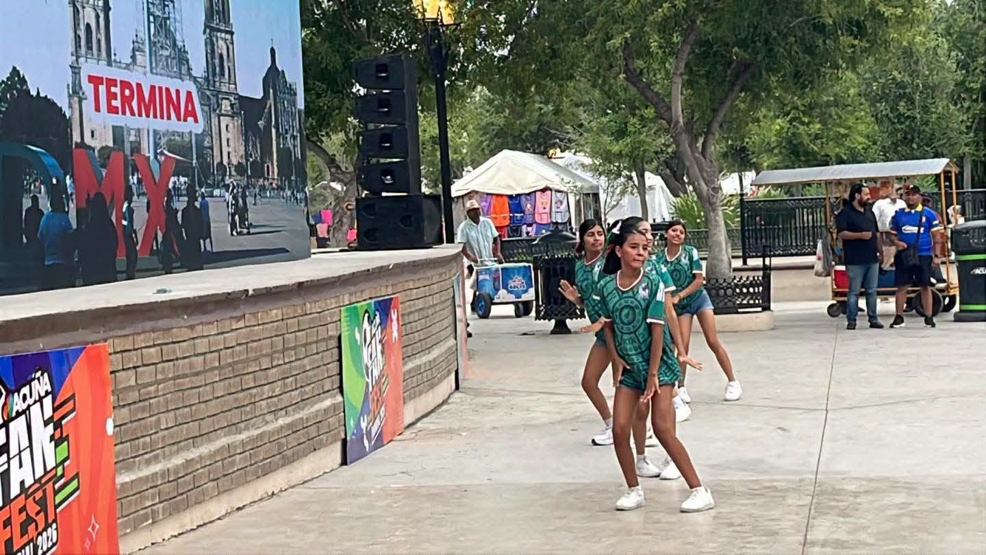 VIVEN ACUÑENSES UNA FIESTA TRICOLOR EN EL CORAZÓN DE ACUÑA