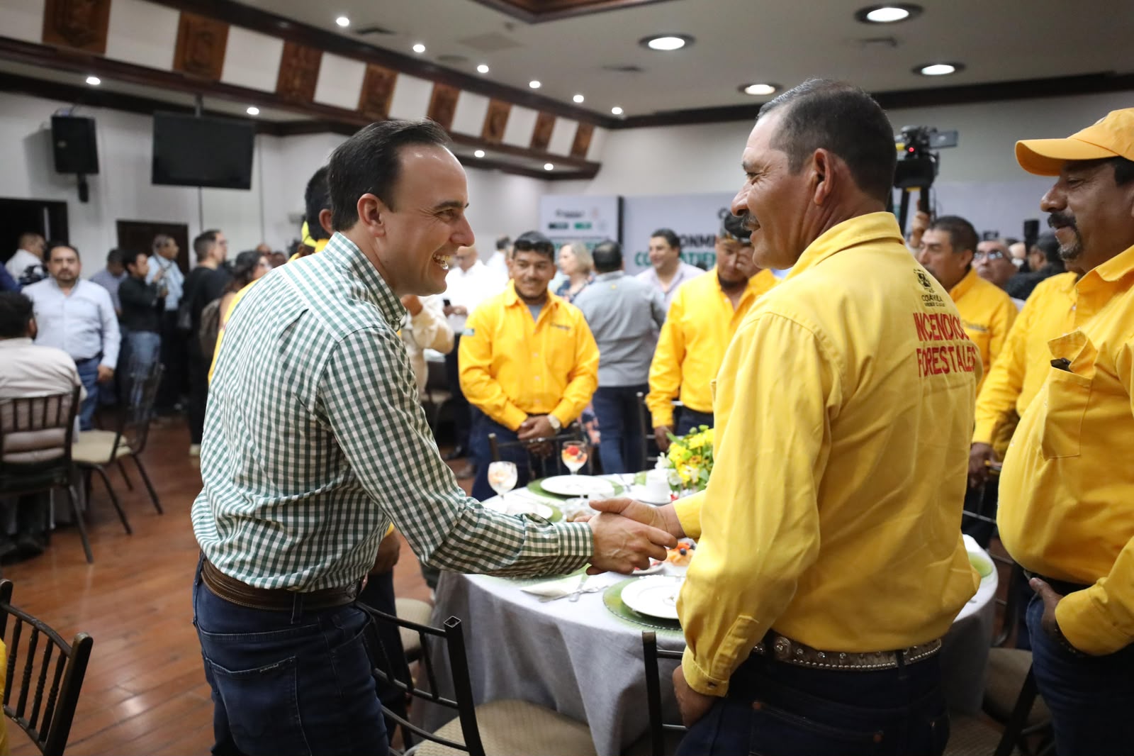 AQUÍ TENEMOS A LOS MEJORES COMBATIENTES DE INCENDIOS FORESTALES DE MÉXICO: MANOLO