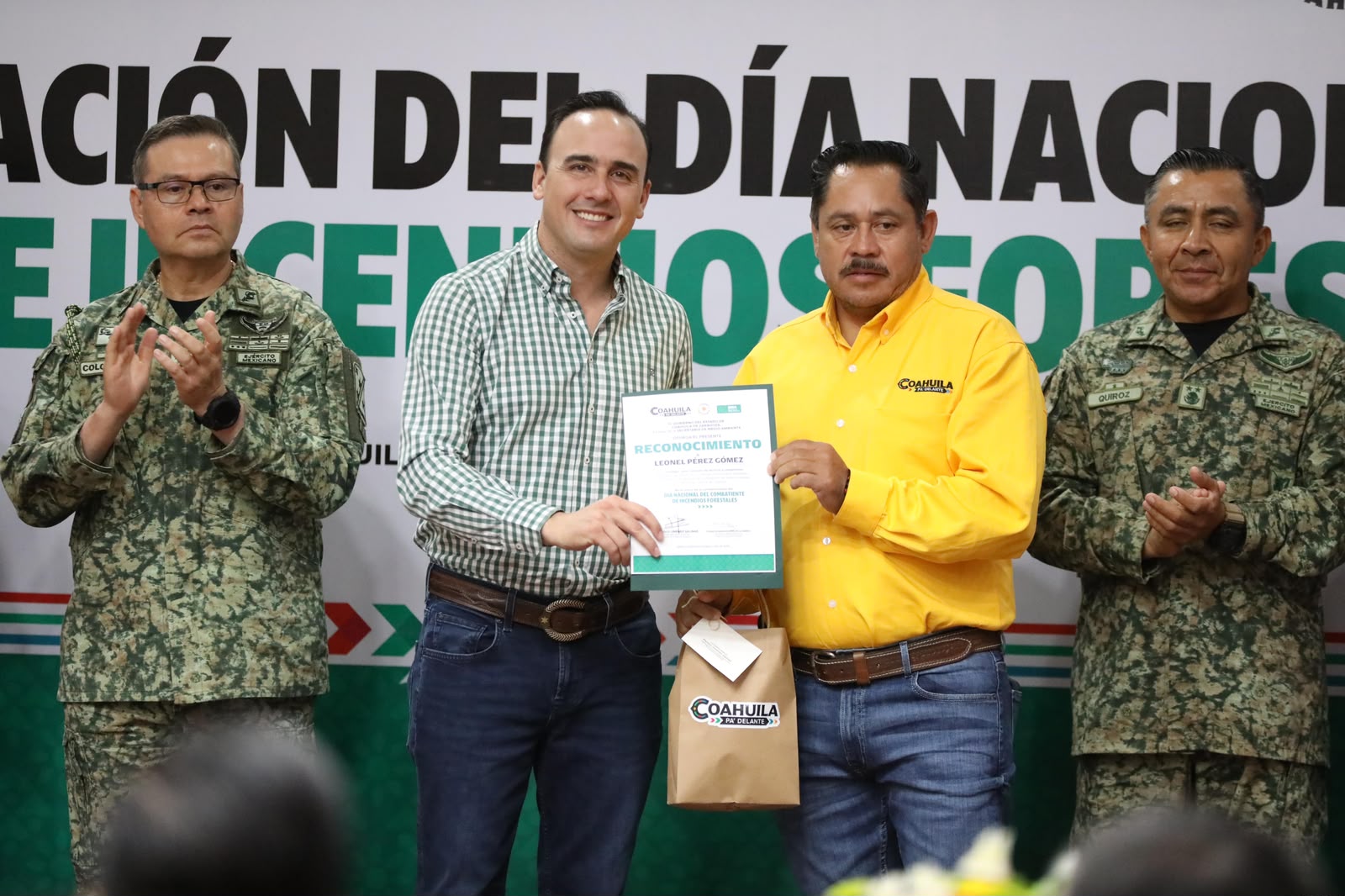 AQUÍ TENEMOS A LOS MEJORES COMBATIENTES DE INCENDIOS FORESTALES DE MÉXICO: MANOLO
