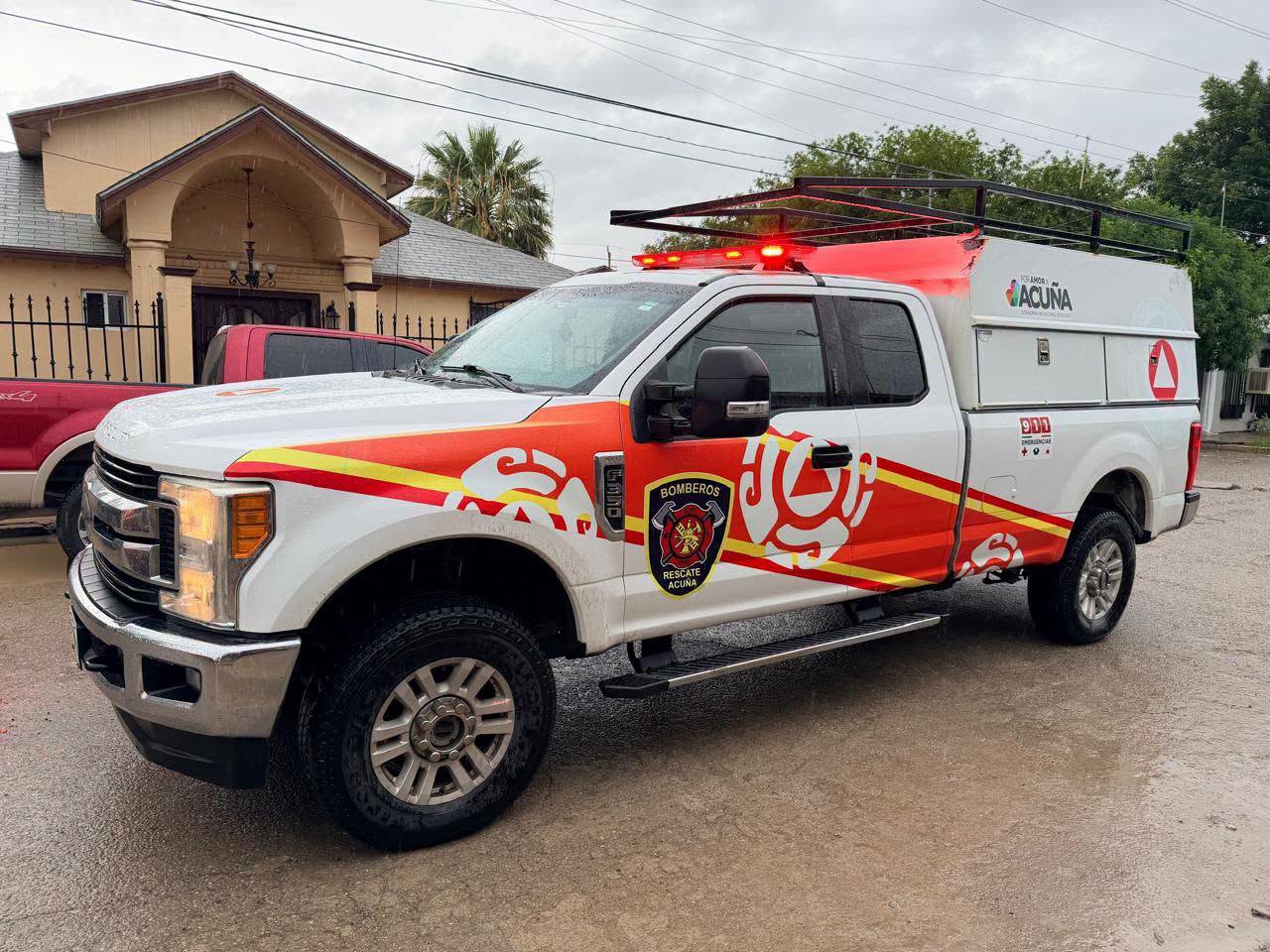 AUTORIDADES MUNICIPALES REFUERZAN LA ATENCIÓN EN ZONAS AFECTADAS POR LAS LLUVIAS
