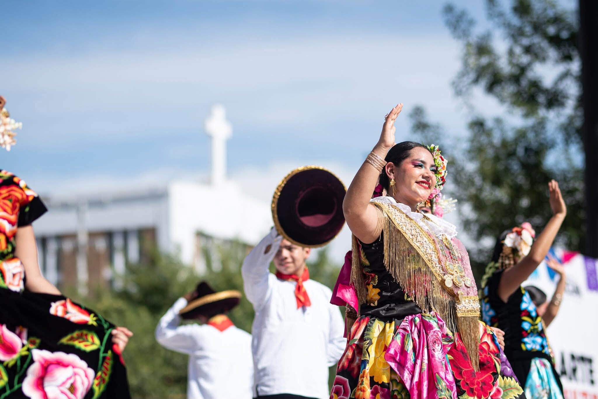 Buen sabor de boca dejó la Guelaguetza en Acuña
