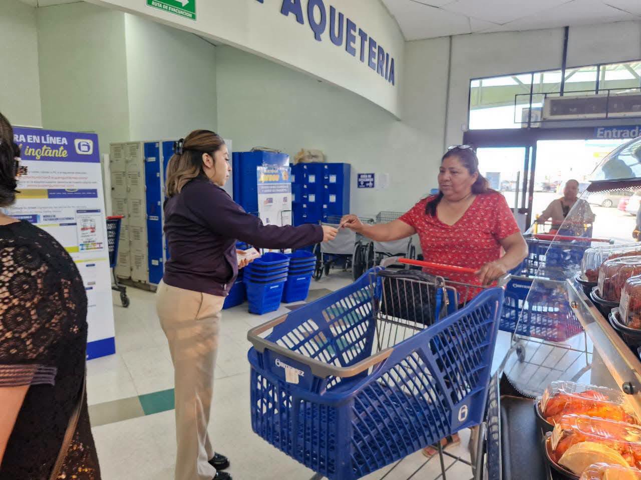 Entrega DIF el programa social "Por Amor a tu Salud"