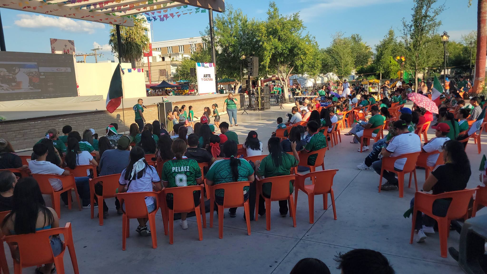Listos para disfrutar el juego de futbol México VS Inglaterra