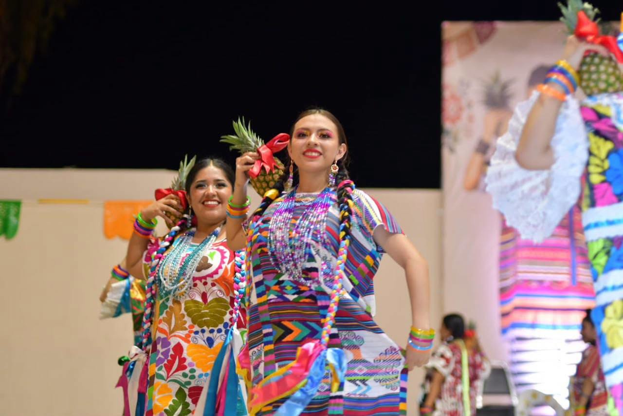 POR QUINTO AÑO CONSECUTIVO, ACUÑA VIVIÓ LA MAGIA Y BELLEZA DE LA GUELAGUETZA