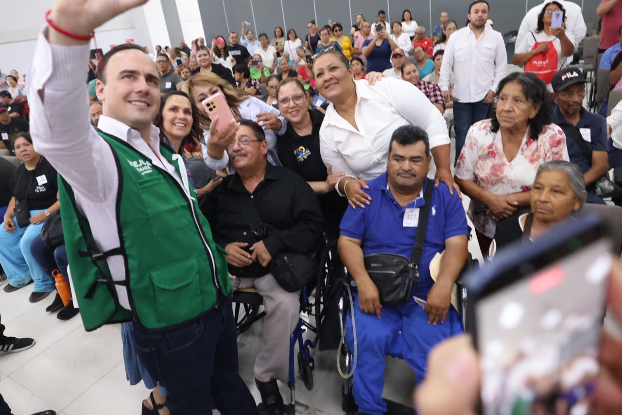 SEGUIMOS ENTREGANDO APOYOS A NUESTRA GENTE CON DISCAPACIDAD: MANOLO