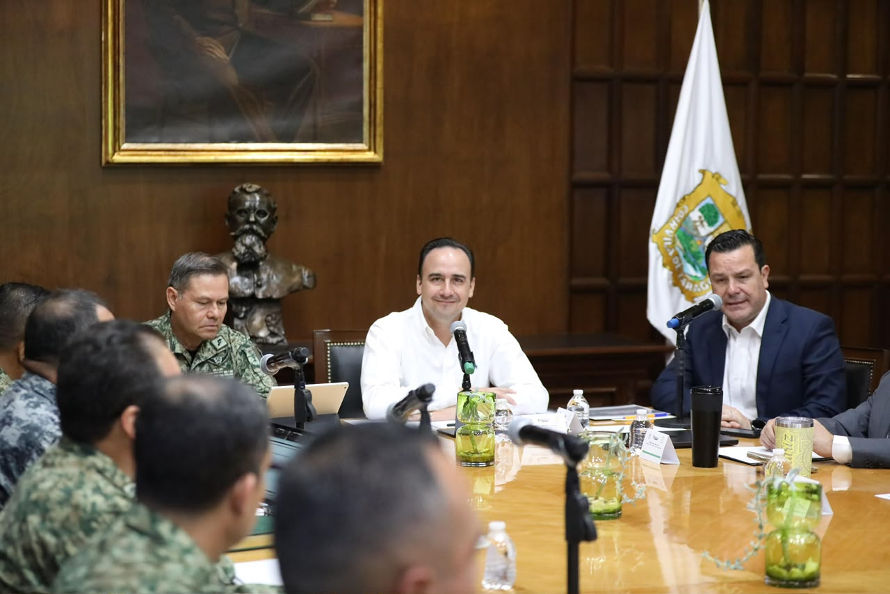 CON VOLUNTAD Y TRABAJO COORDINADO SEGUIMOS REFORZANDO LA SEGURIDAD DE COAHUILA: MANOLO