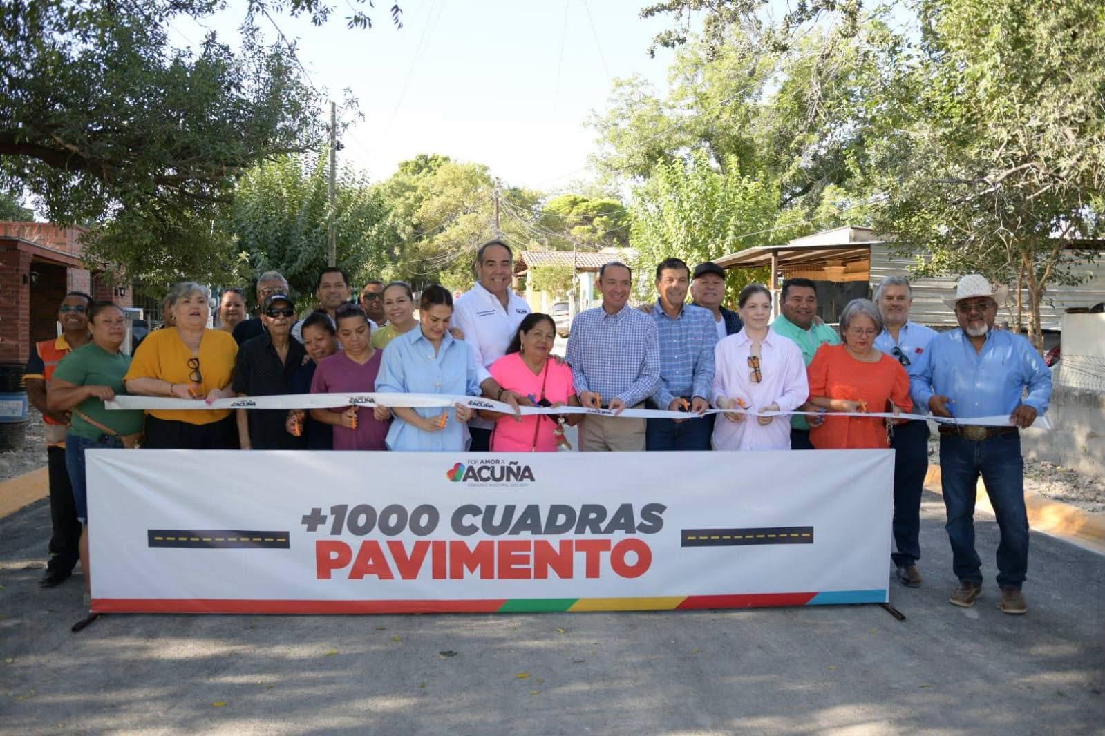 EMILIO DE HOYOS CONCRETA PAVIMENTACIÓN, AGUA Y DRENAJE EN COLONIA FRANCISCO I. MADERO