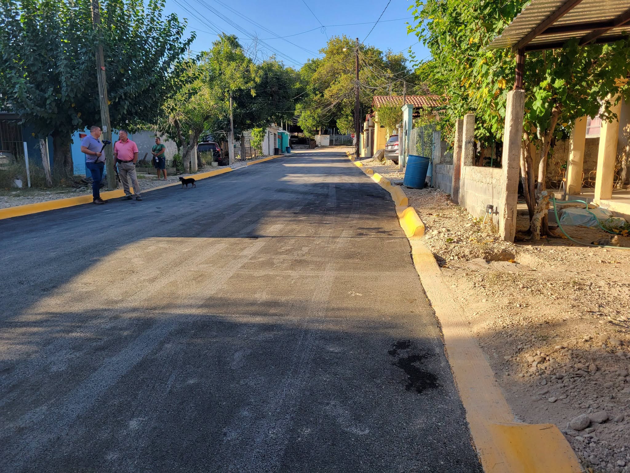 Entrega el alcalde pavimentación en la Francisco