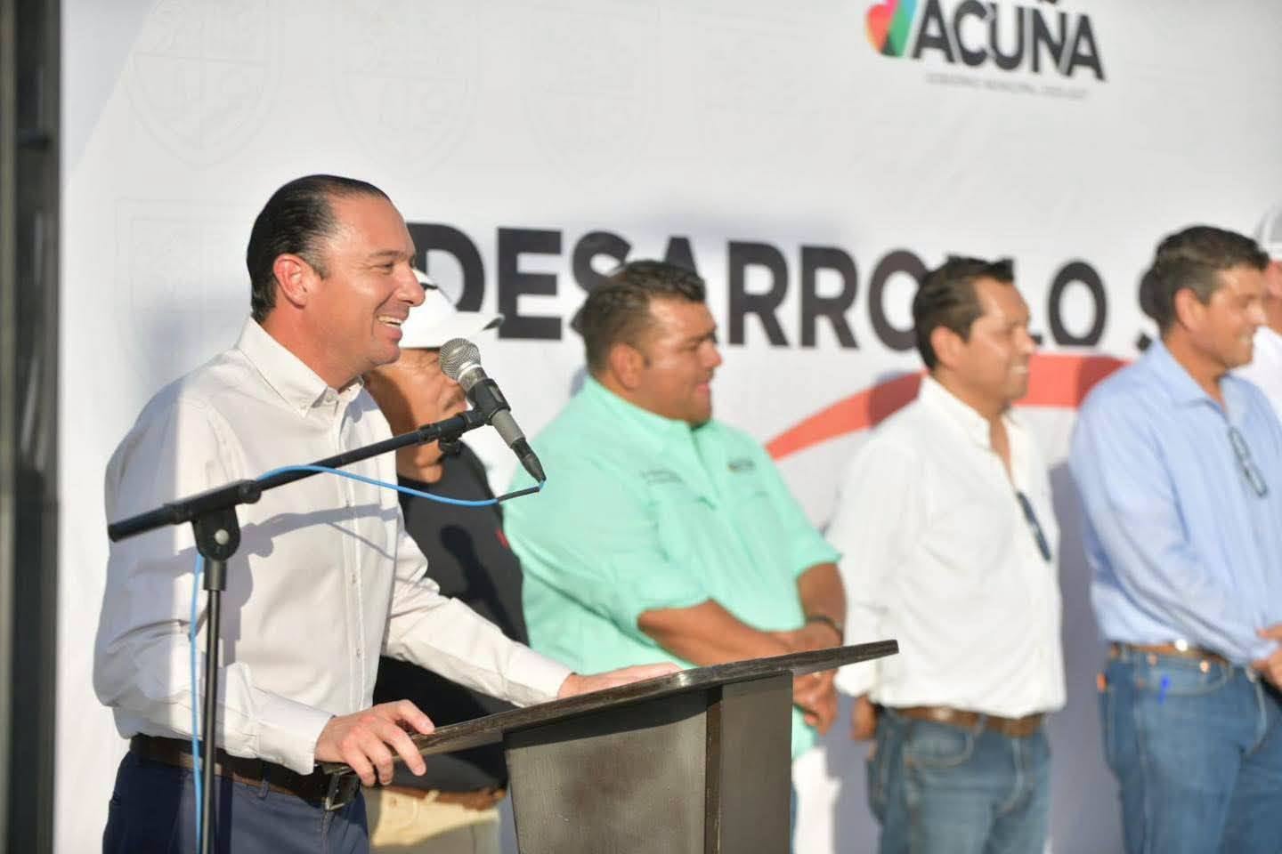 ENTREGA EMILIO UNA NUEVA PLAZA AHORA EN LA COLONIA EVARISTO