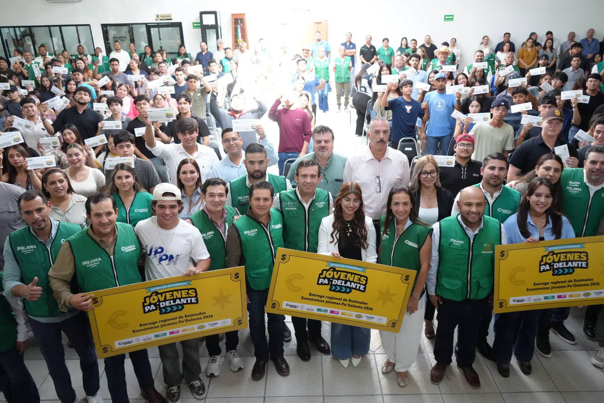 ENTREGA GOBIERNO DEL ESTADO ESTÍMULOS ECONÓMICOS DEL PROGRAMA JÓVENES PA’ DELANTE