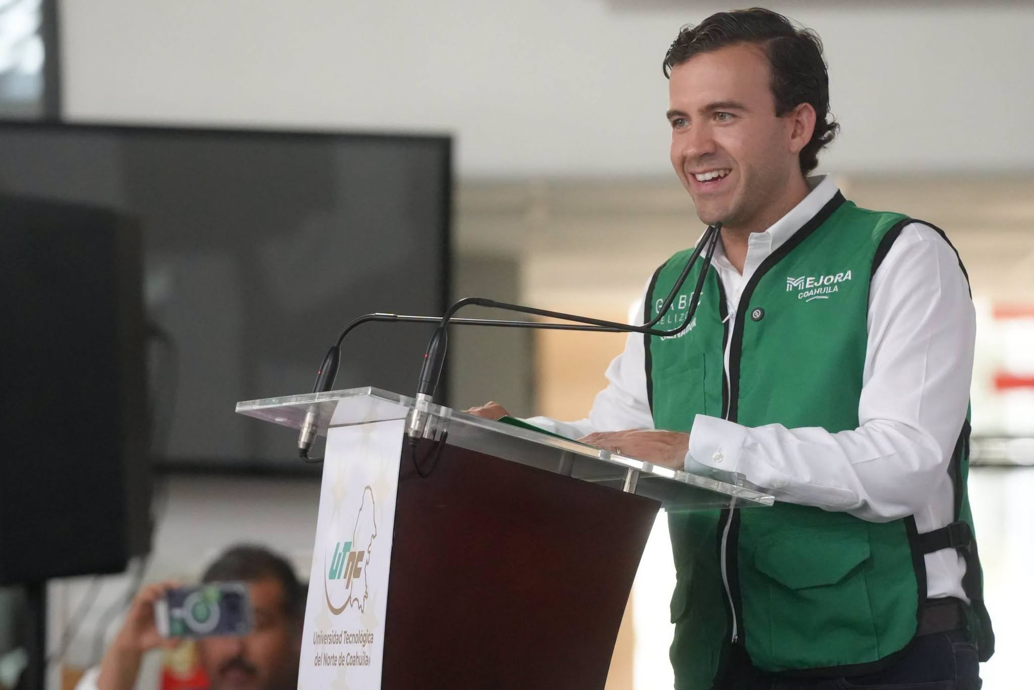 ENTREGA GOBIERNO DEL ESTADO ESTÍMULOS ECONÓMICOS DEL PROGRAMA JÓVENES PA’ DELANTE