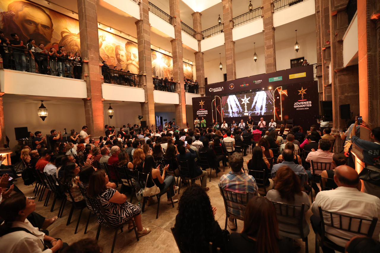 ENTREGA MANOLO PREMIO ESTATAL DE LA JUVENTUD