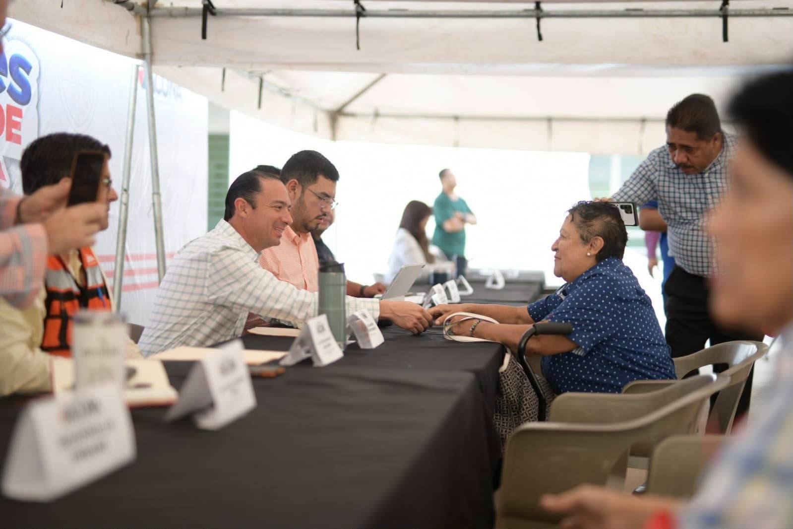 ESCUCHAR, ATENDER Y DAR SEGUIMIENTO: “MIÉRCOLES CON TU ALCALDE” MANTIENE ATENCIÓN DIRECTA A LAS FAMILIAS DE ACUÑA