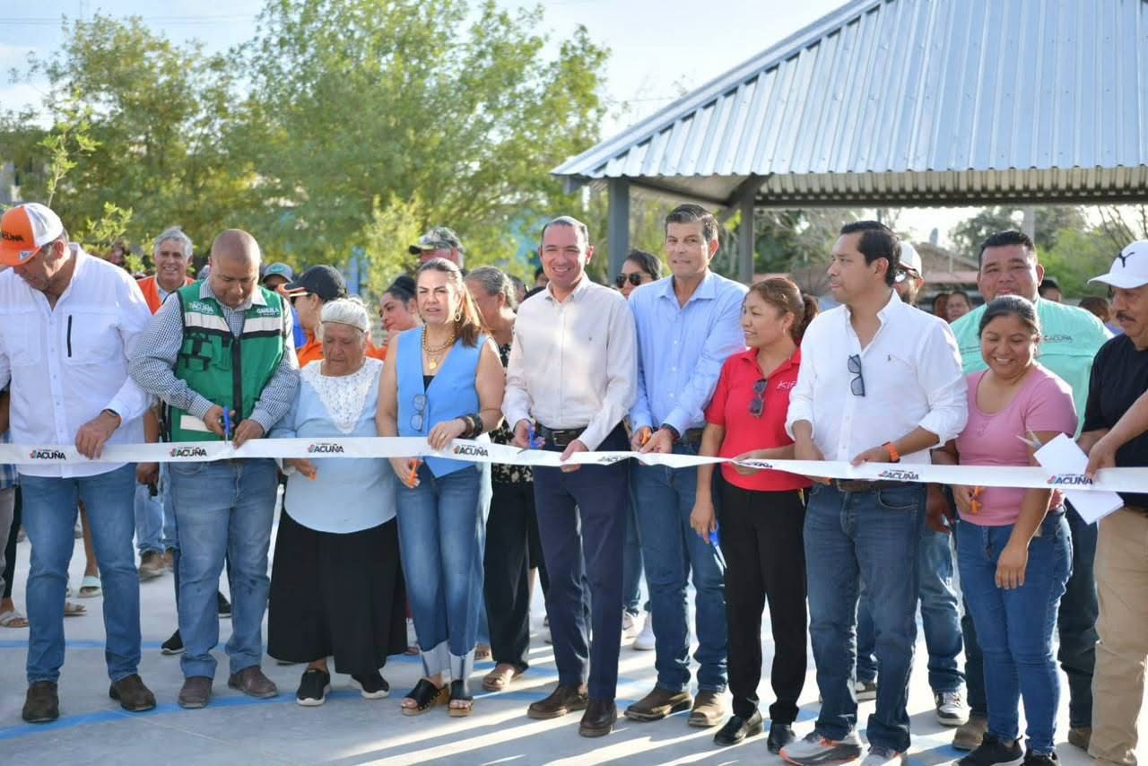 FORTALECE EMILIO DE HOYOS INFRAESTRUCTURA Y ESPACIOS PÚBLICOS EN BENEFICIO DE DOS COLONIAS