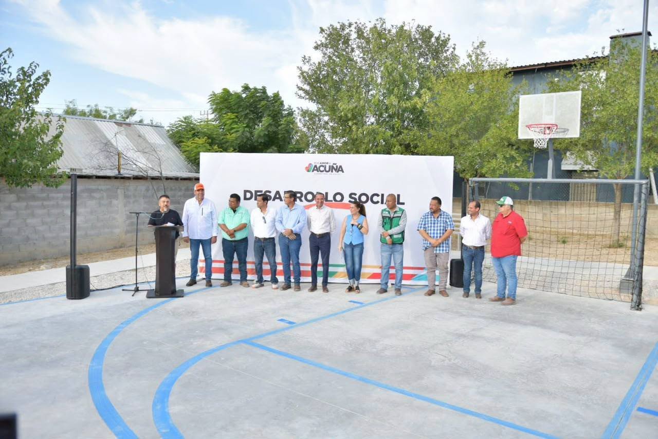 FORTALECE EMILIO DE HOYOS INFRAESTRUCTURA Y ESPACIOS PÚBLICOS EN BENEFICIO DE DOS COLONIAS