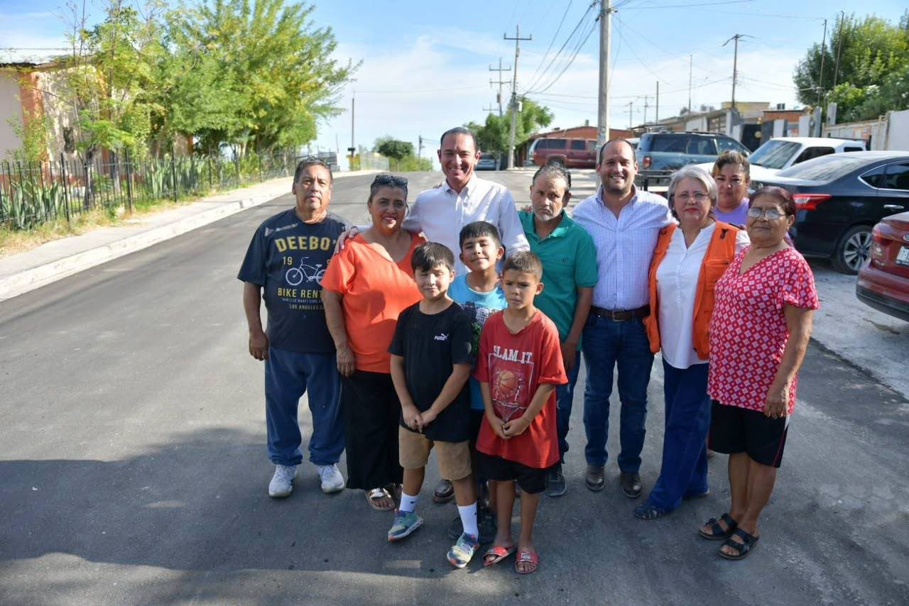 FORTALECE EMILIO DE HOYOS INFRAESTRUCTURA Y ESPACIOS PÚBLICOS EN BENEFICIO DE DOS COLONIAS