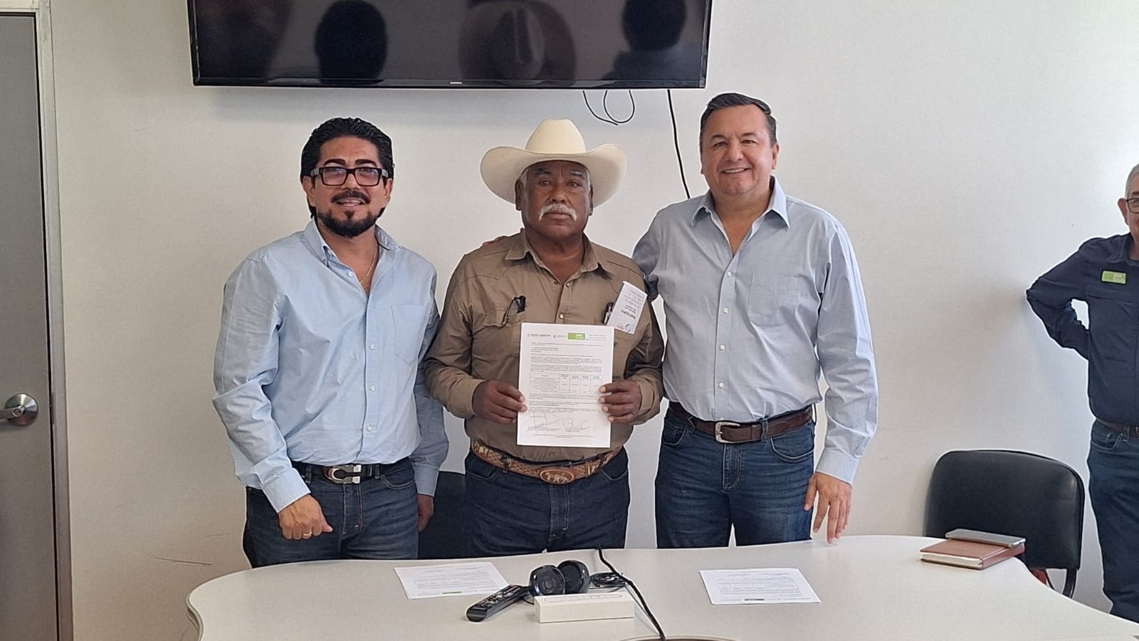 IMPULSAN COAHUILA Y CONAGUA PROYECTOS HIDROAGRÍCOLAS PARA MEJORAR EL USO DEL AGUA DE RIEGO