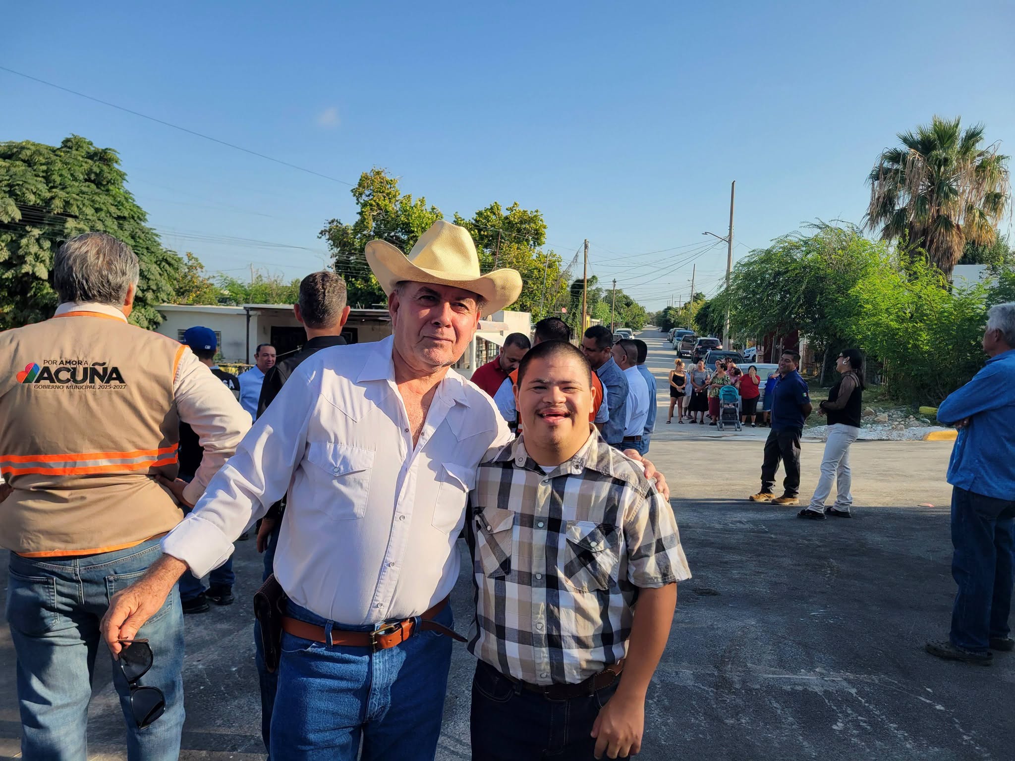 Lleva Emilio pavimentación a la EPA