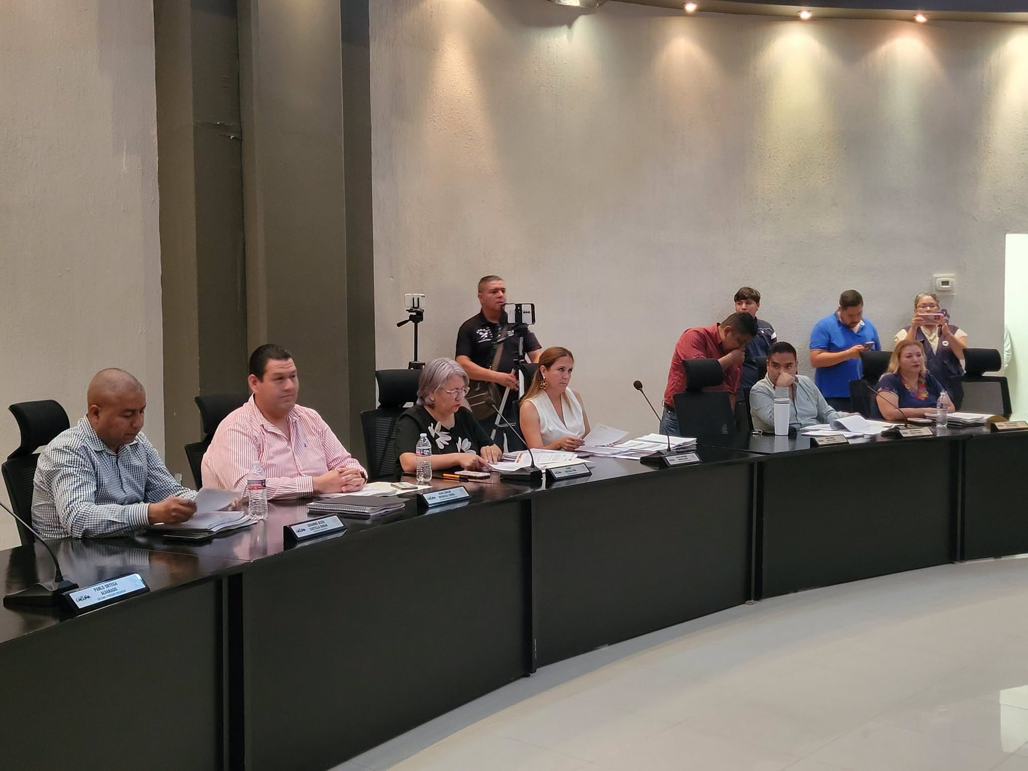 Presenta Tesorero proyecto de Ingresos y Egresos