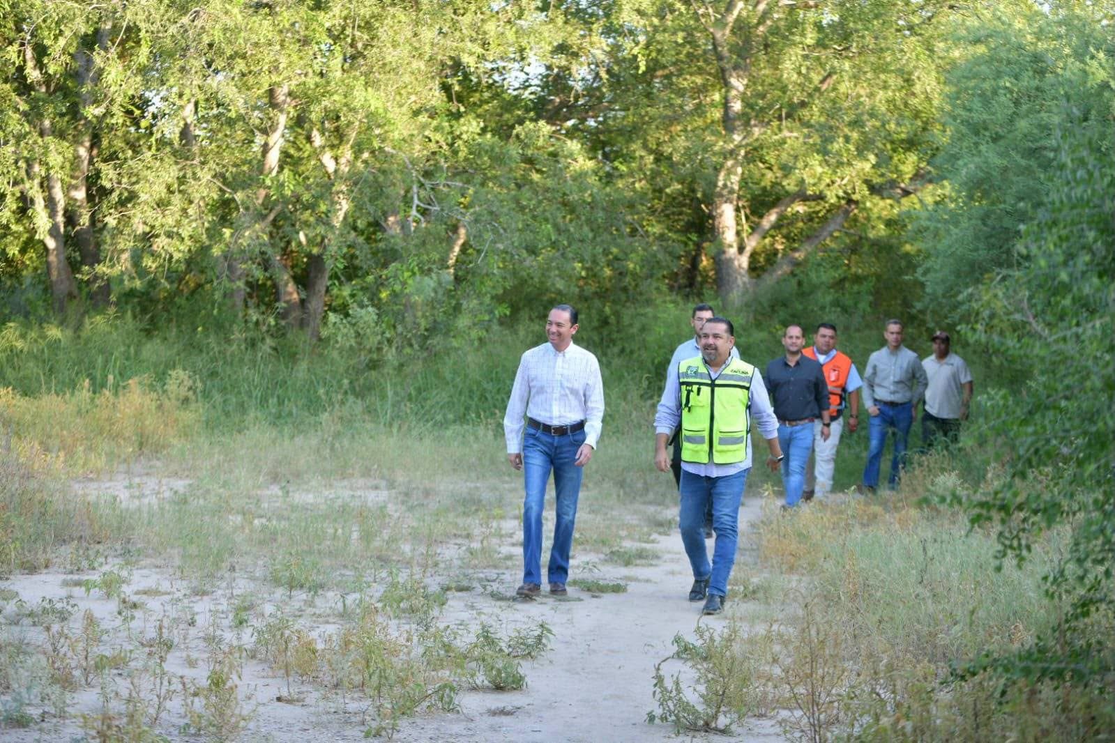 SUPERVISA EMILIO DE HOYOS OBRAS Y PROYECTOS EN DISTINTOS SECTORES DE ACUÑA