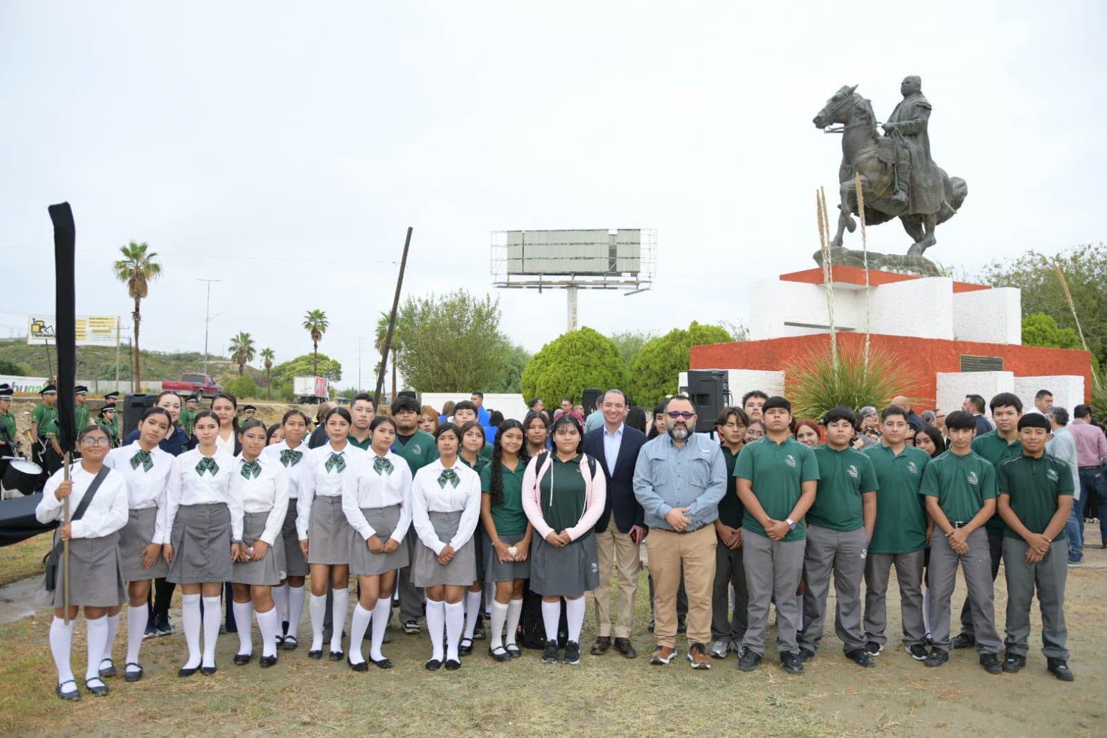 ACUÑA RINDE HOMENAJE A JOSÉ MARÍA MORELOS Y PAVÓN EN EL 261 ANIVERSARIO DE SU NATALICIO