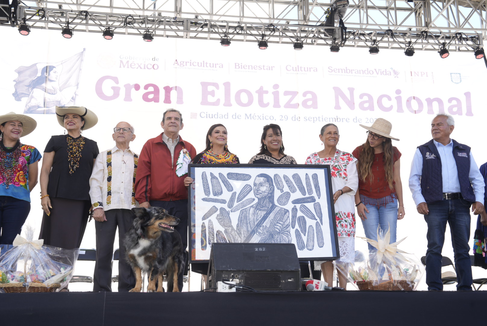 AGRICULTURA celebra el Día Nacional del Maíz con la Gran Elotiza Nacional en el Zócalo capitalino