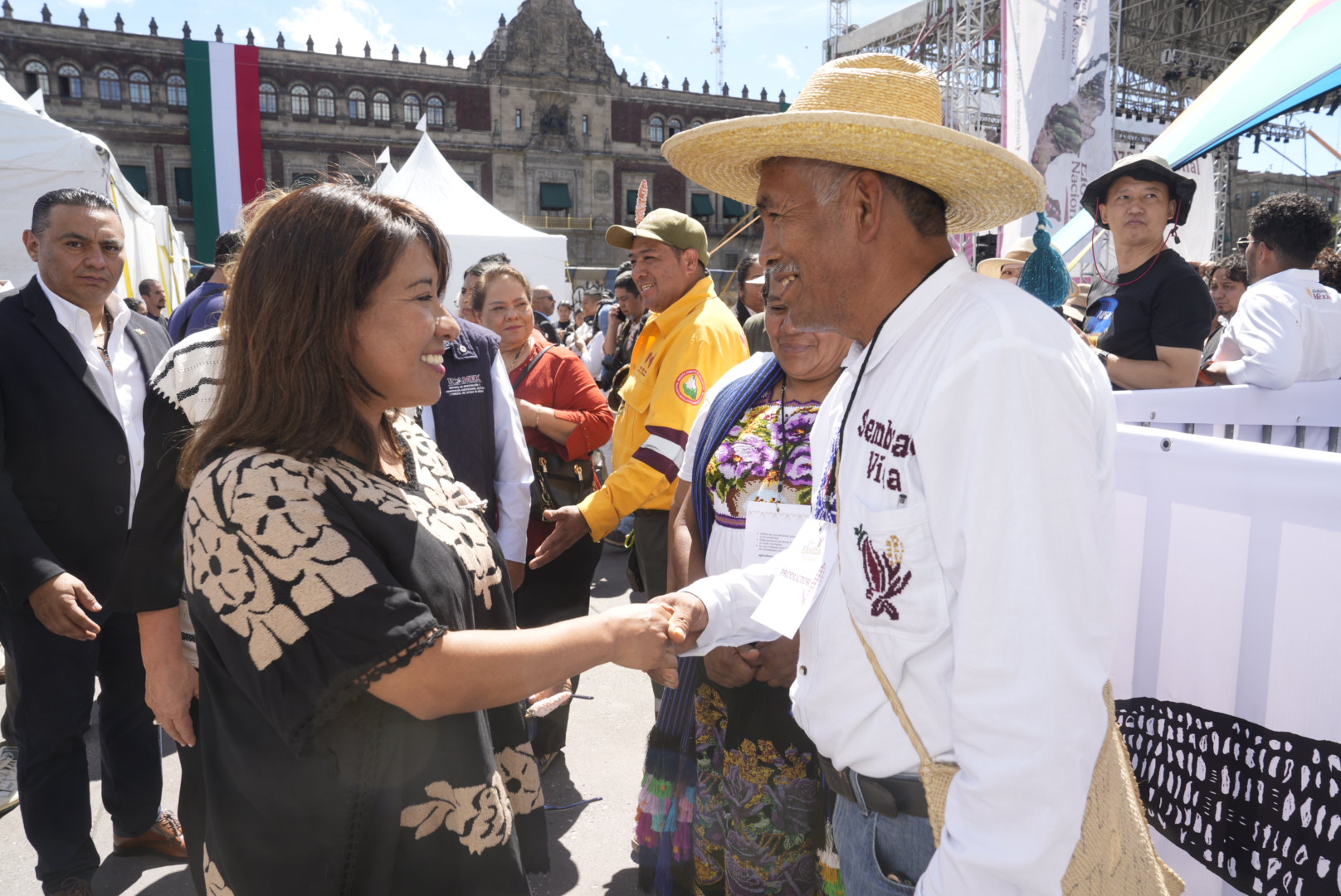 AGRICULTURA celebra el Día Nacional del Maíz con la Gran Elotiza Nacional en el Zócalo capitalino