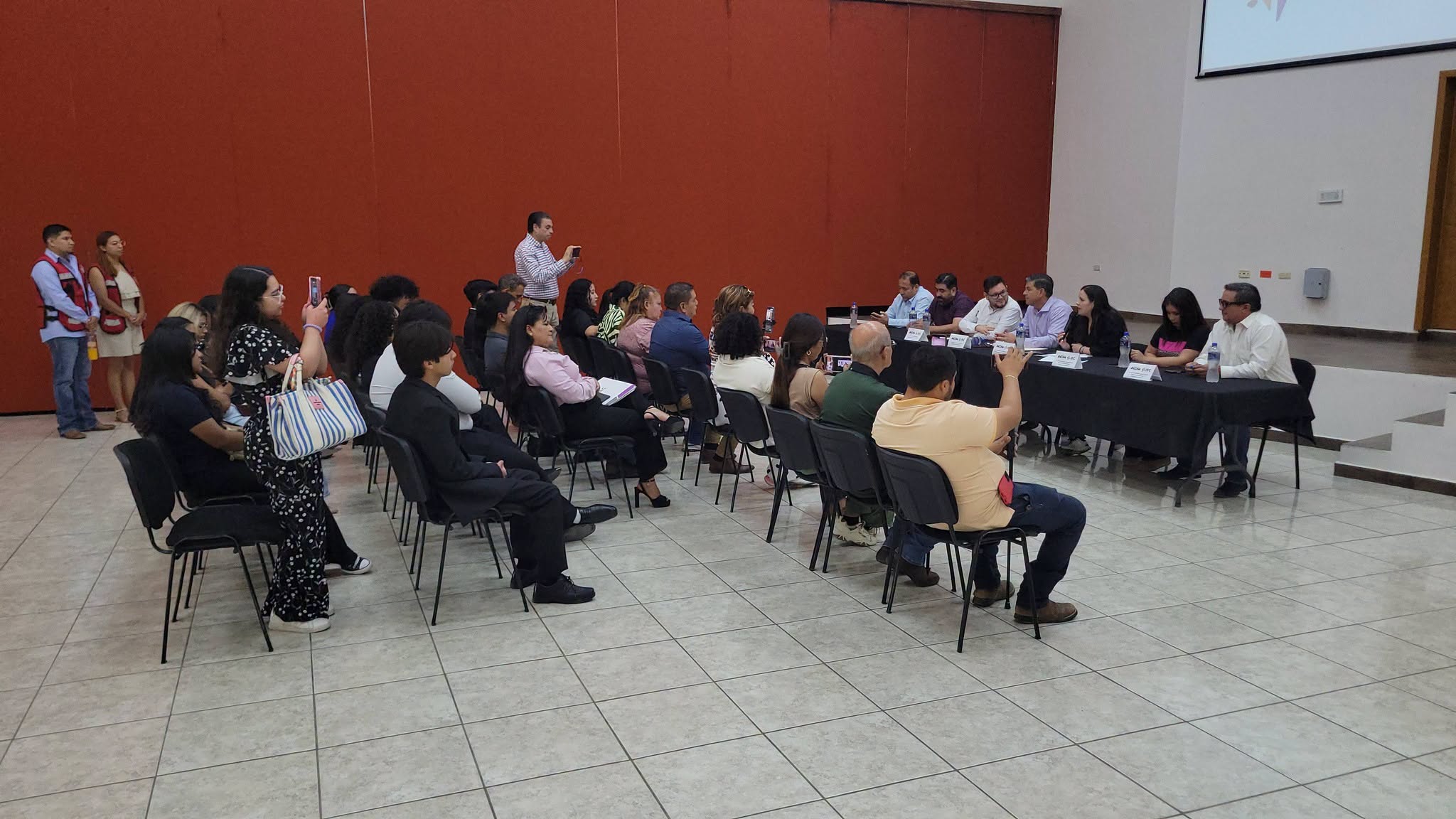 Anuncian convocatoria para Cabildo Juvenil