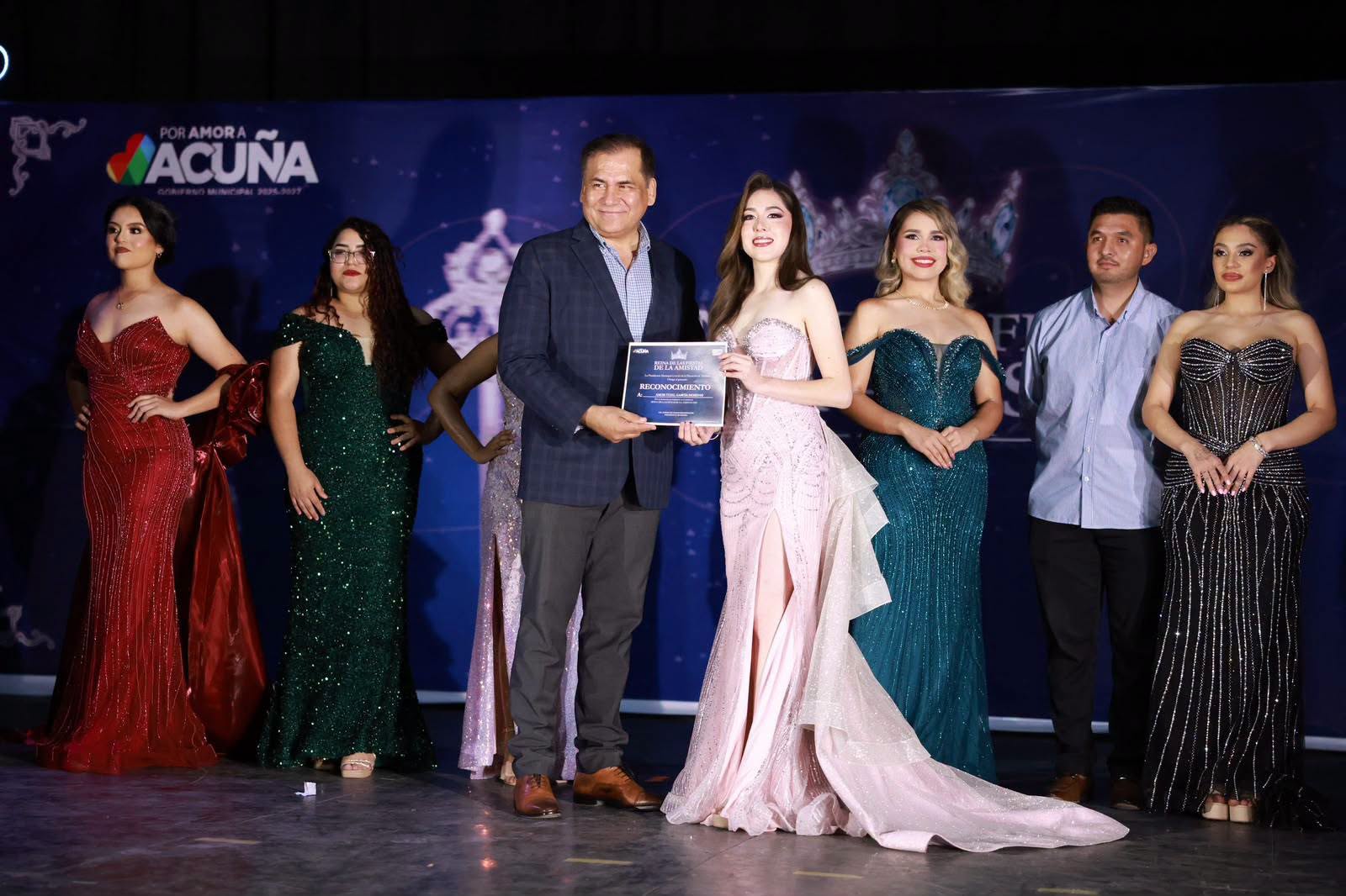 BRILLA EL TALENTO Y LA ELEGANCIA EN EL CERTAMEN DE LA REINA DE LAS FIESTAS DE LA AMISTAD 2026
