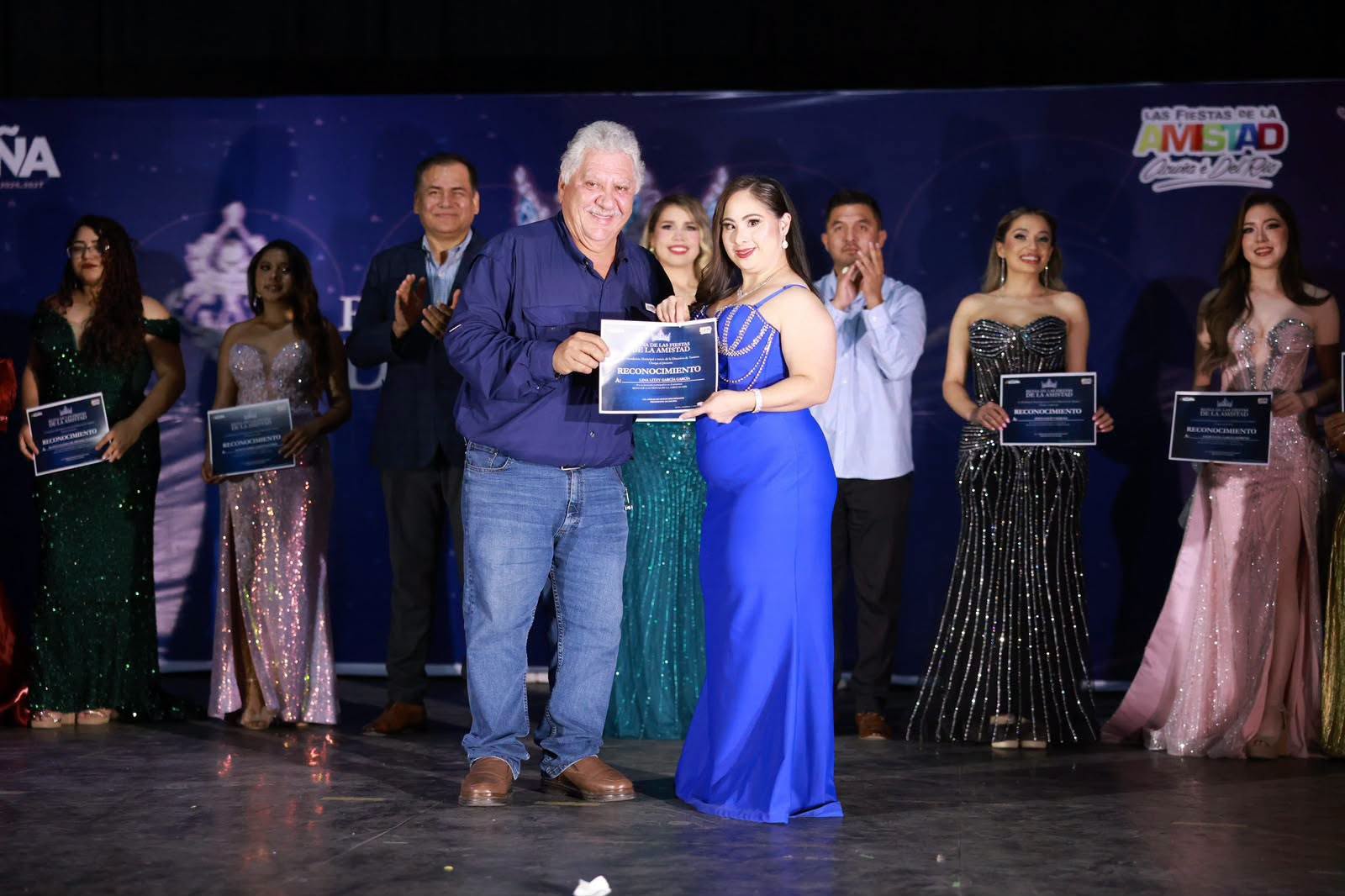 BRILLA EL TALENTO Y LA ELEGANCIA EN EL CERTAMEN DE LA REINA DE LAS FIESTAS DE LA AMISTAD 2026